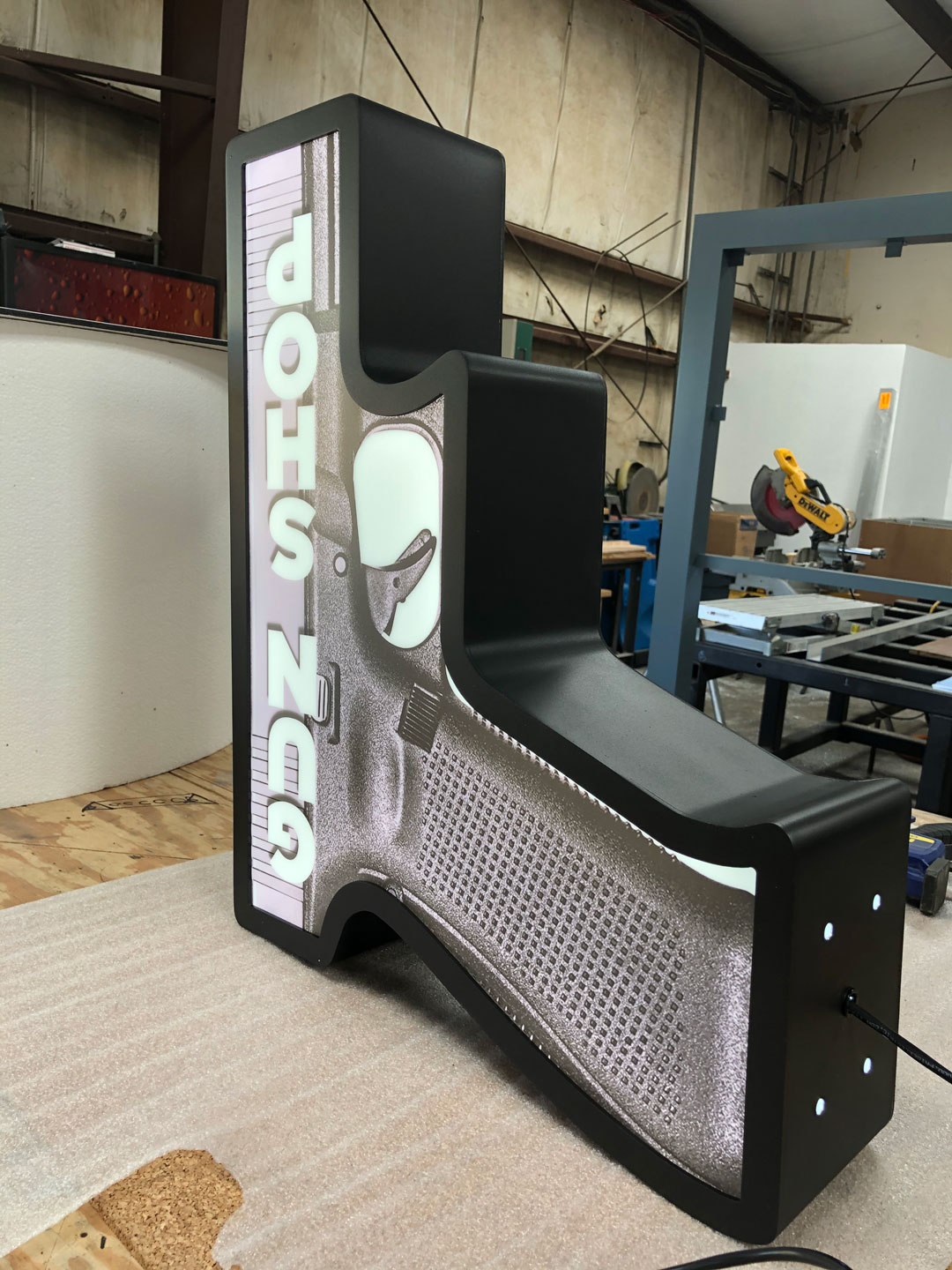 M.Carbo Gun Shop